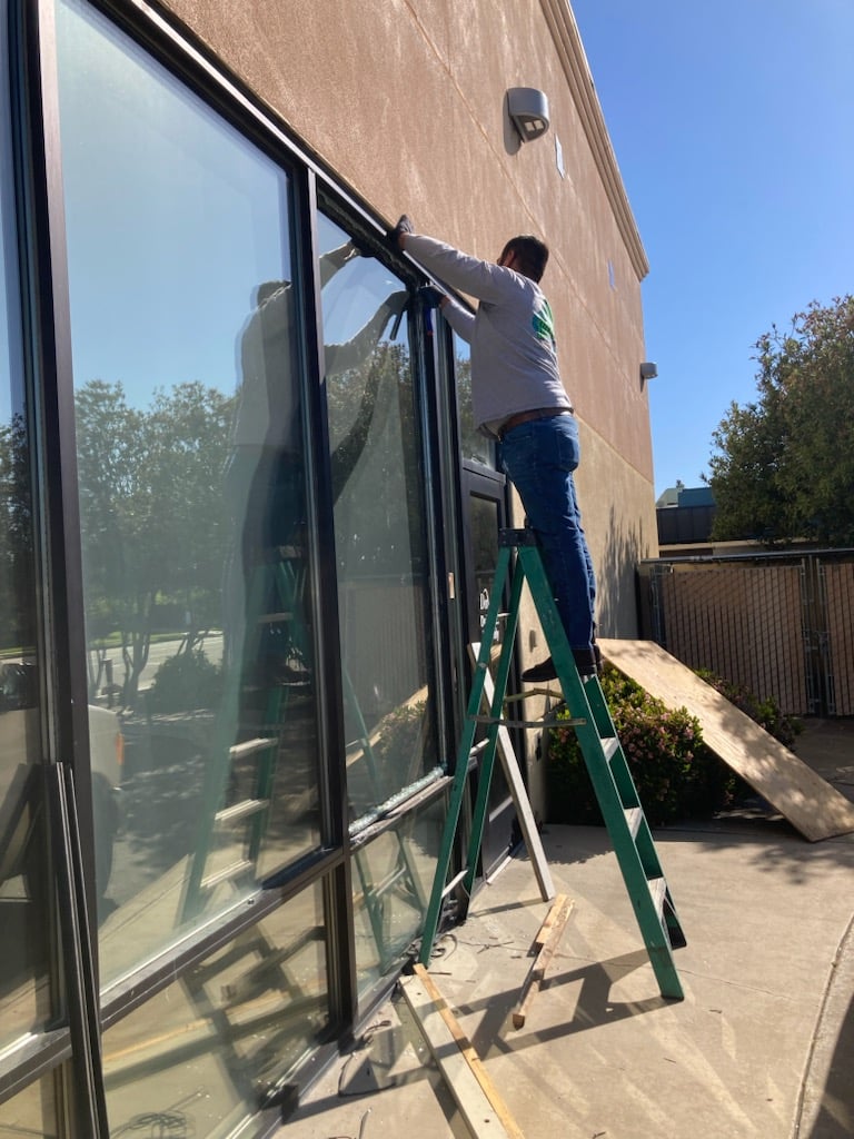 17073103334_15512705015_2_1682183949220